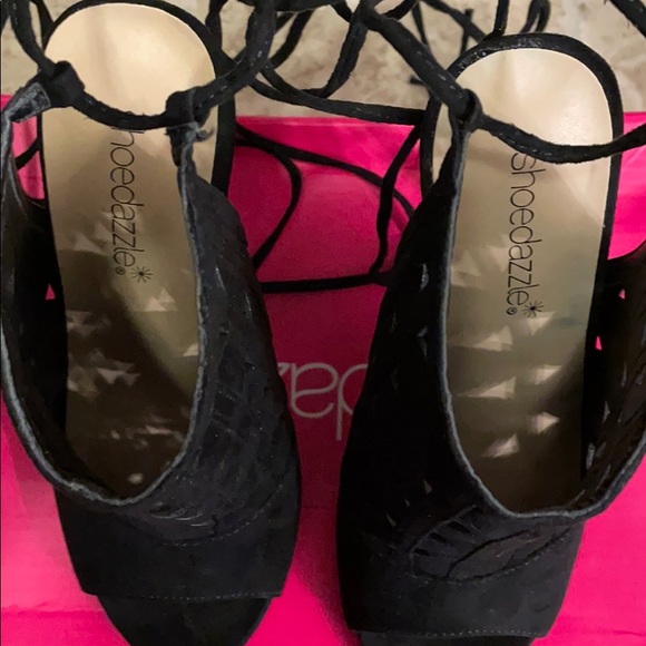 Shoedazzle Black high healed bootie with wrap around at ankle - Picture 6 of 8